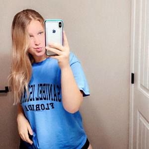 Meet your Posher, Hailey